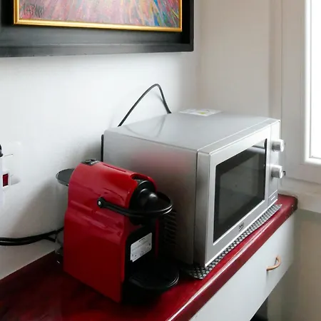 I-host - San Genesio 아파트 밀라노